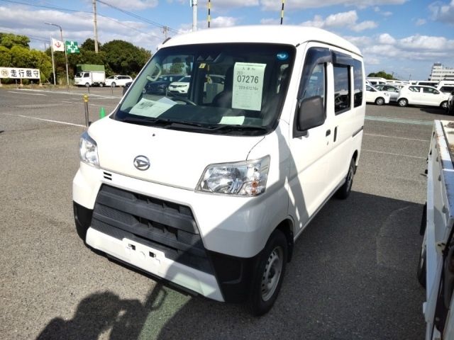 7276 Daihatsu Hijet van S331V 2018 г. (LUM Kobe Nyusatsu)